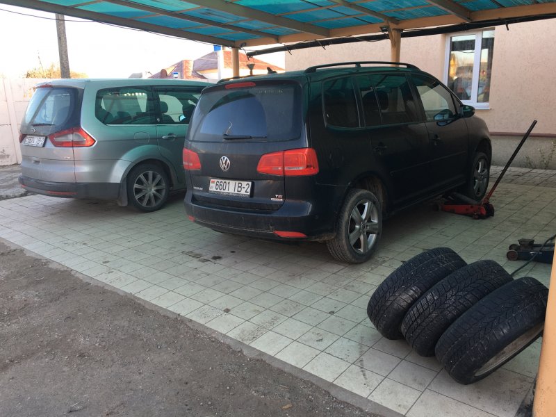 Фольксваген Таурас фото