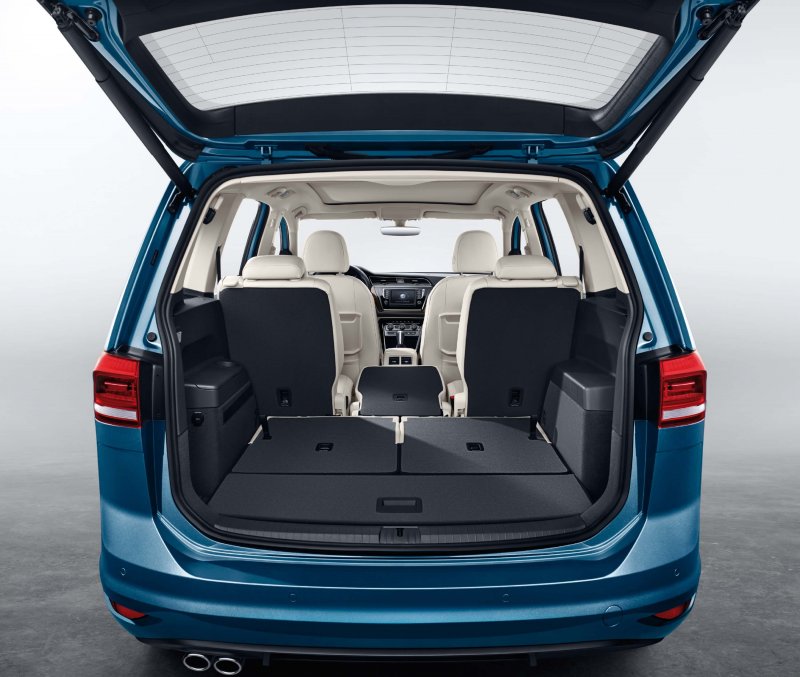 Volkswagen Touran 2018 багажник