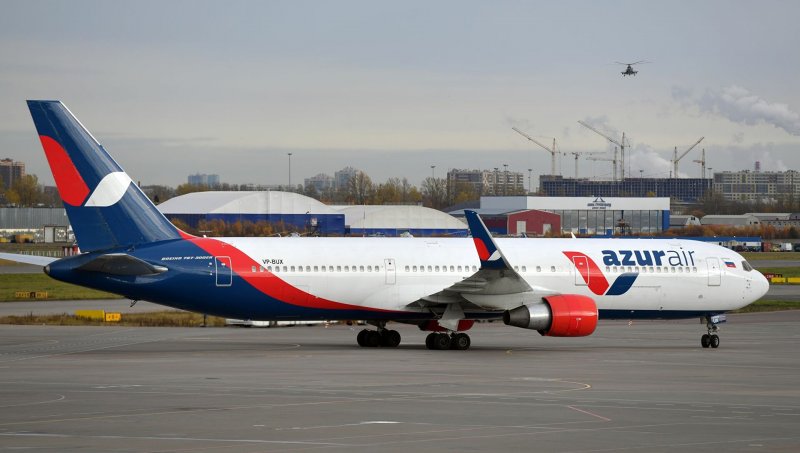 Самолёт Азур Эйр 767-300