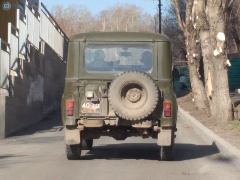 УАЗ 469 вид сзади