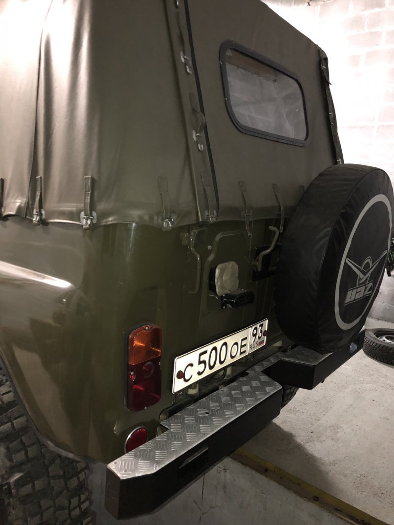 Задний бампер УАЗ 3151 штатный