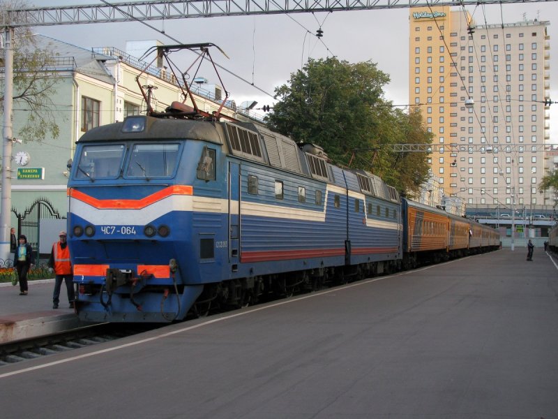 Поезд Москва Рига св