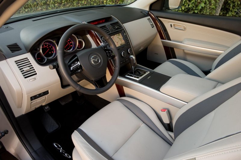 Mazda cx9 2009 салон