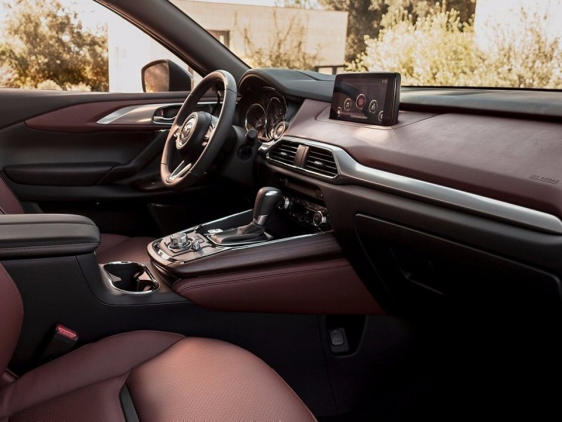 Mazda CX 9 Interior
