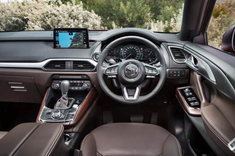 Mazda CX-9 2018 салон