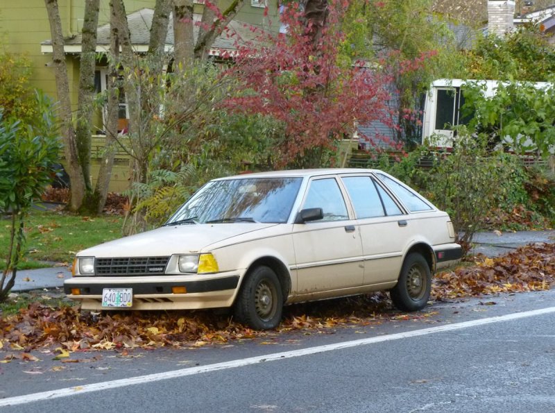 Nissan stanza седан 1983