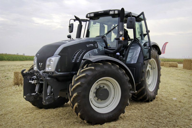 Valtra t155