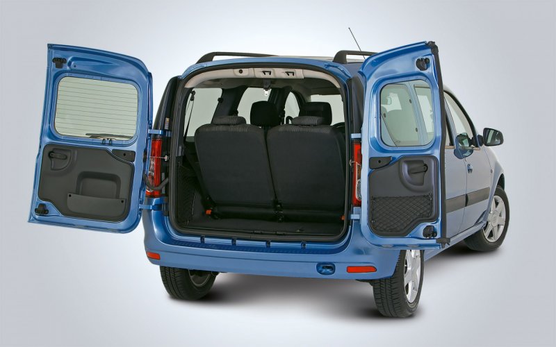 Lada Largus 2013