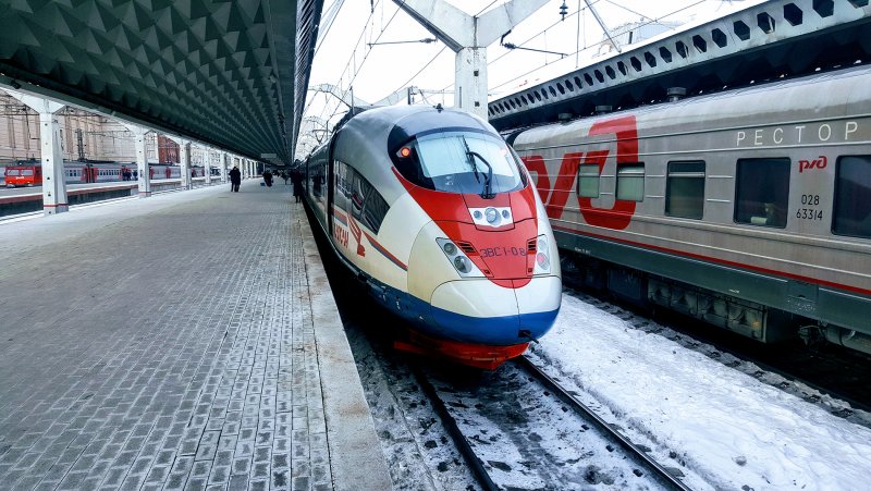 Поезд Сапсан Санкт-Петербург