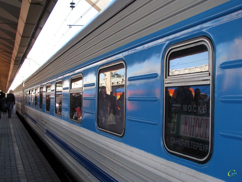 Поезд Москва Санкт-Петербург
