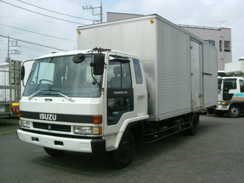 Isuzu forward 2007 фургон