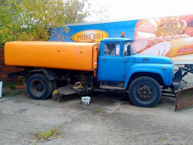 ЗИЛ 130 ко 713