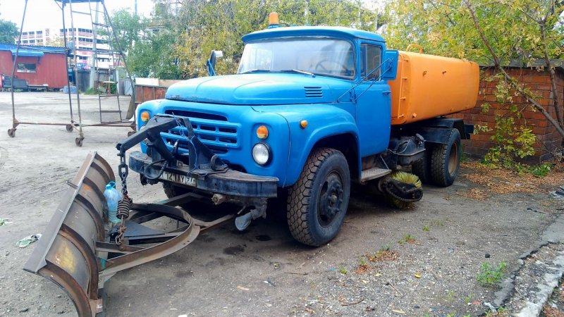 ЗИЛ 4331 поливалка