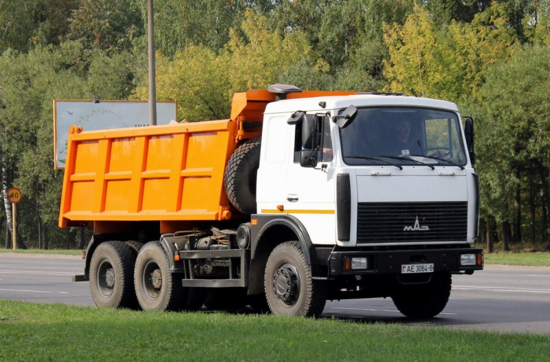 МАЗ самосвал 20 тонн 5516