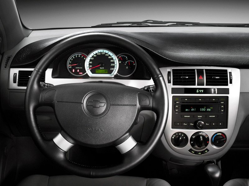 Chevrolet Lacetti 2007 салон