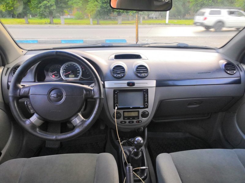 Chevrolet Lacetti 2008 хэтчбек салон