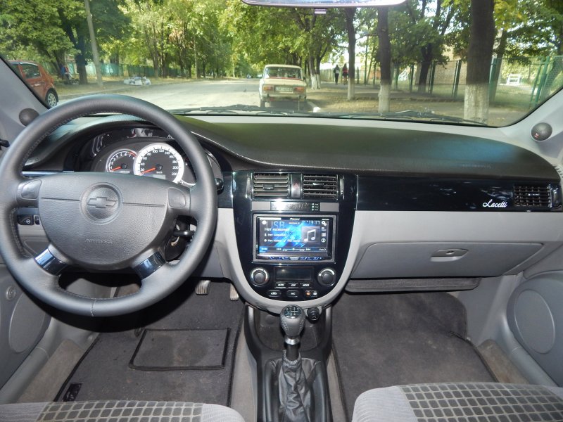 Шевроле Лачетти седан 1.6 автомат