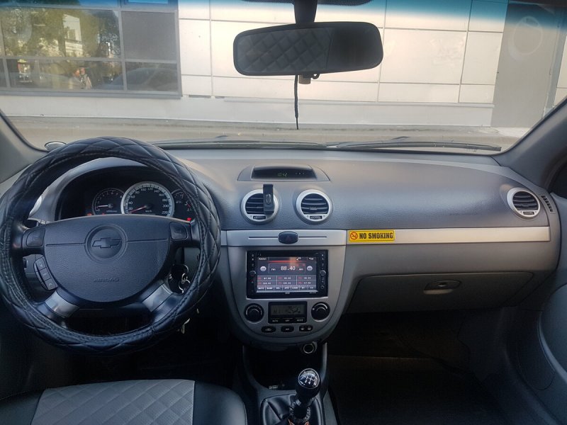 Chevrolet Lacetti седан салон