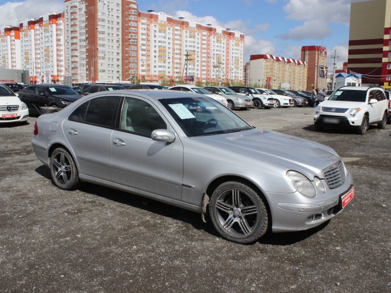 Мерседес е200 2008 серебристый