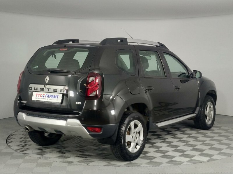 Renault Duster коричневый металлик