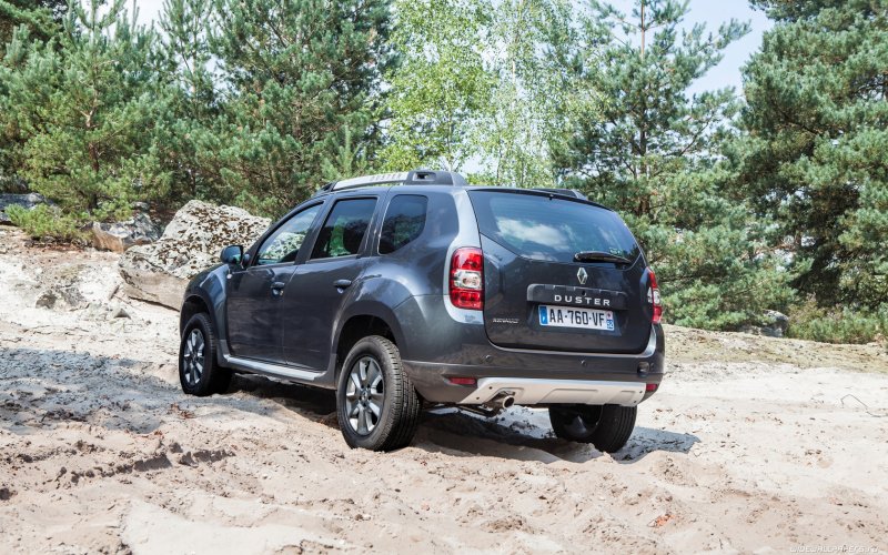 Renault Duster Adventure серый
