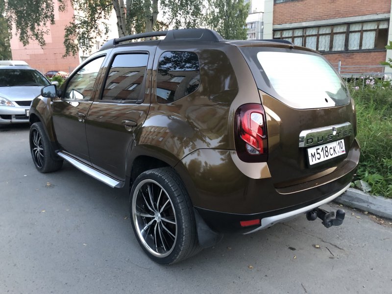 Рено Дастер 2021 серый металлик