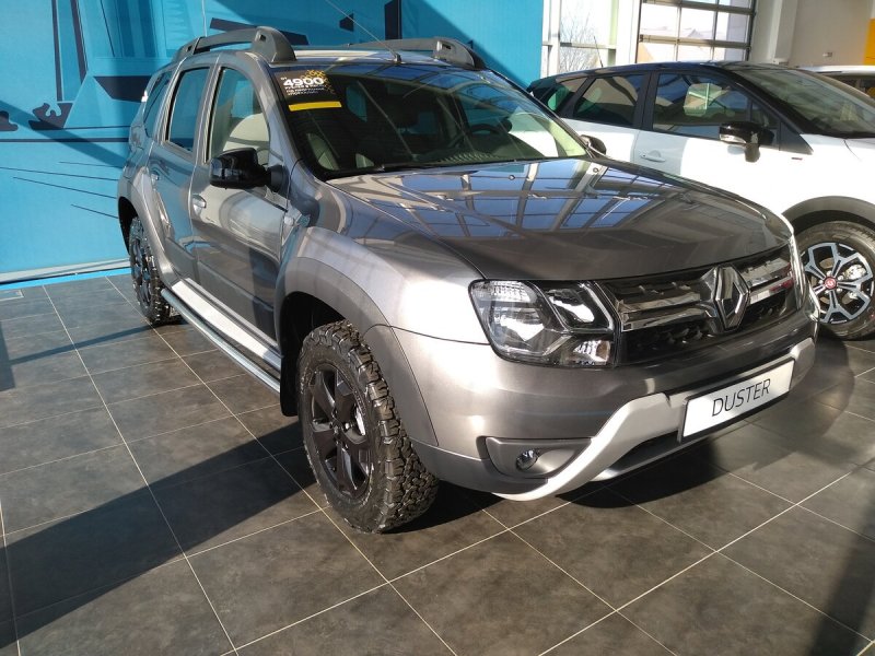 Renault Duster серый