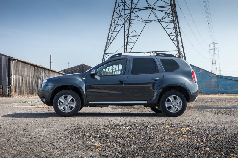 Renault Duster серый металлик