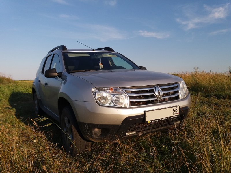 Renault Duster платина