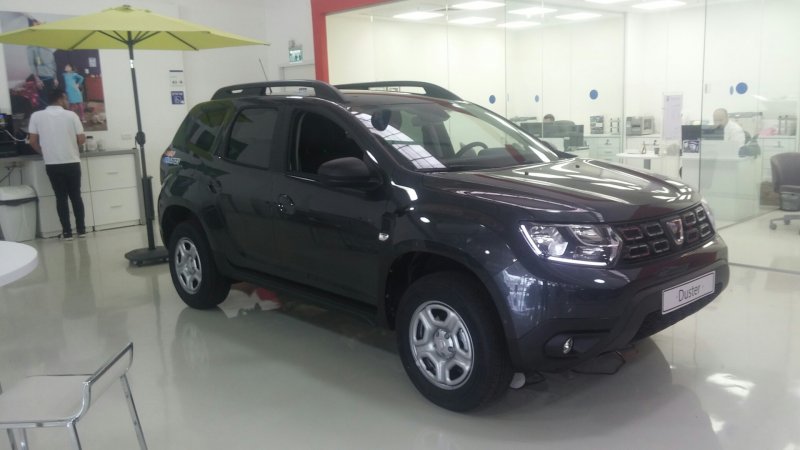 Renault Duster серый металлик