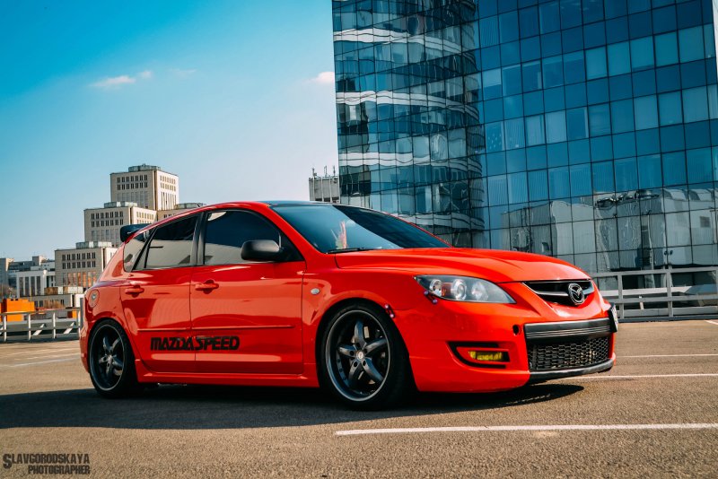 Mazda 3 MPS красная