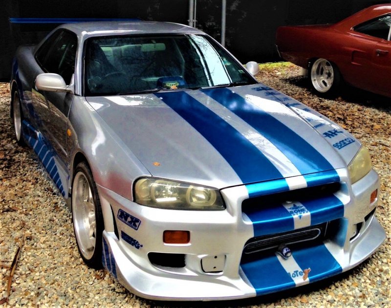 Nissan Skyline GTR r34 Форсаж