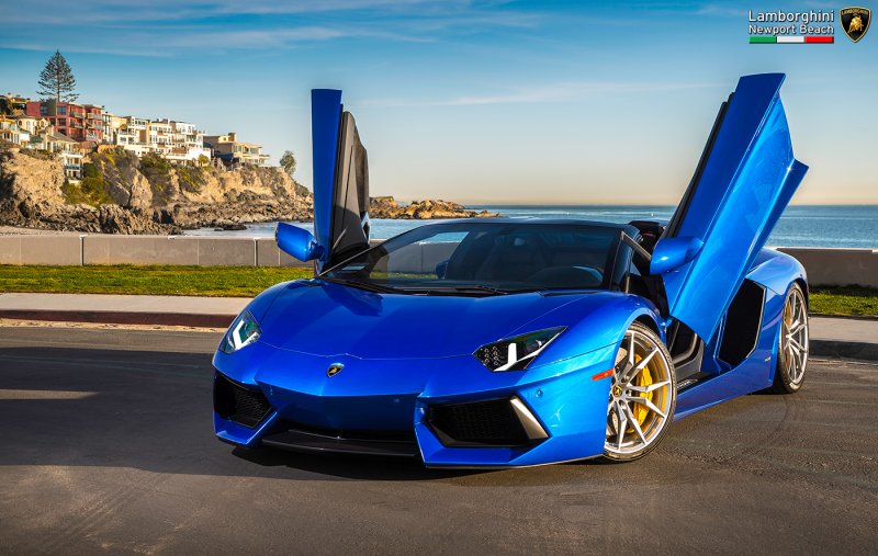 Lamborghini "Blu Nethuns"