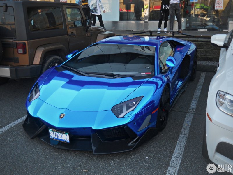 Lamborghini Aventador lp700-4 хром
