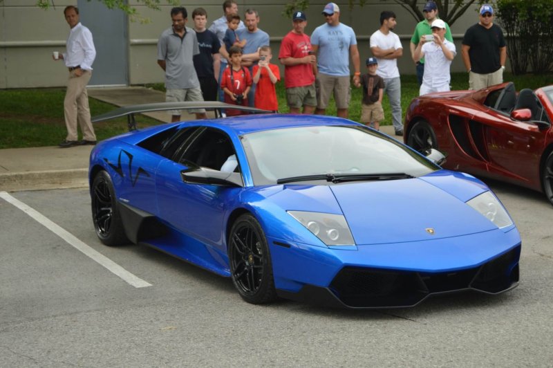 Lamborghini Aventador lp700-4 Blue