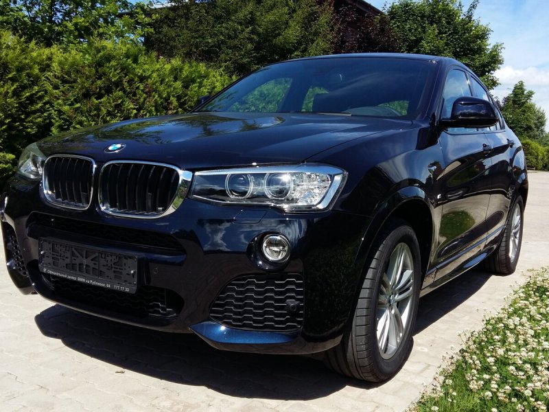 BMW x4 40d черный