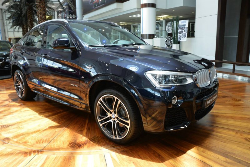 BMW x4 черный карбон