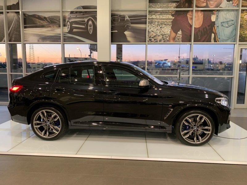 BMW x4 черный карбон