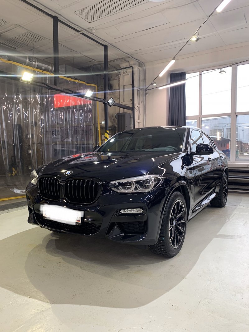 BMW x7 50d Carbon Black