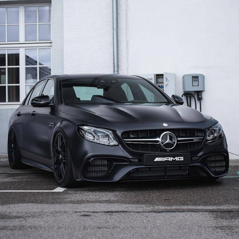 Мерседес-Бенц e63s