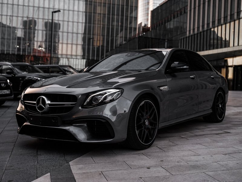 Мерседес e63 AMG S 4matic