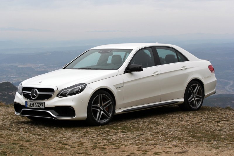 Мерседес-Бенц e63s