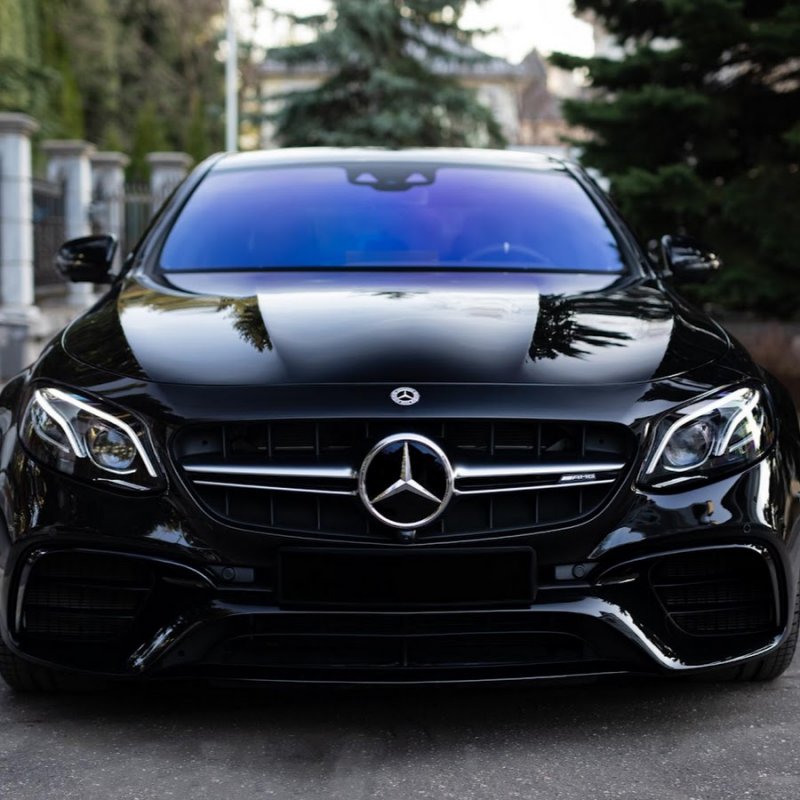 Мерседес Бенц e63s AMG