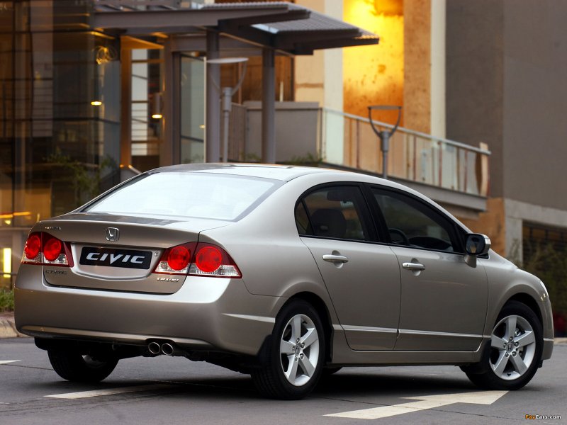 Honda Civic 8 седан