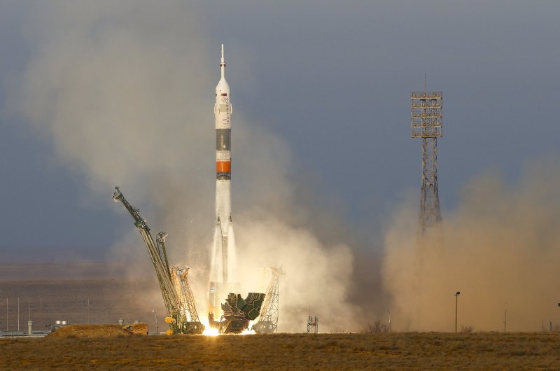 Космос ракета космонавт
