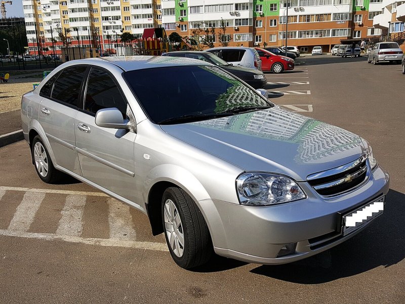 Chevrolet Lacetti седан
