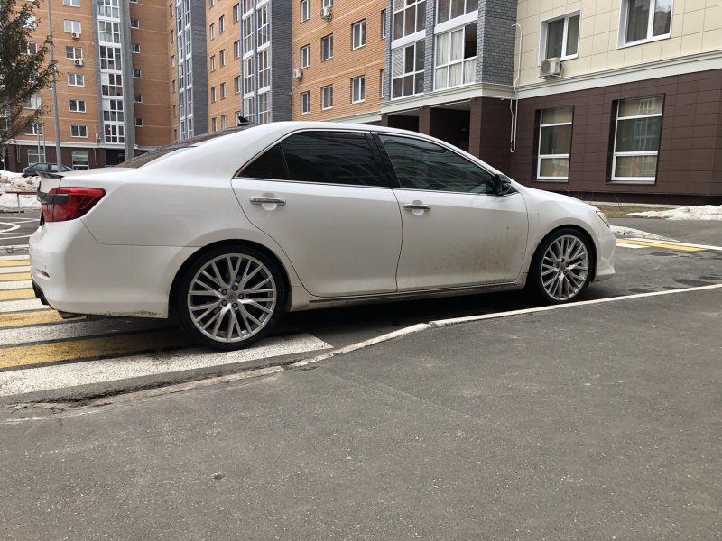 Camry 50 r19