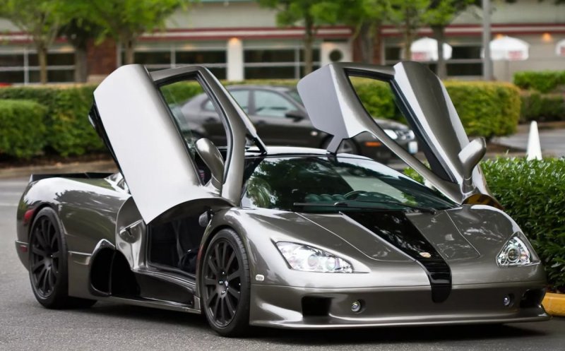 Машина SSC Ultimate Aero