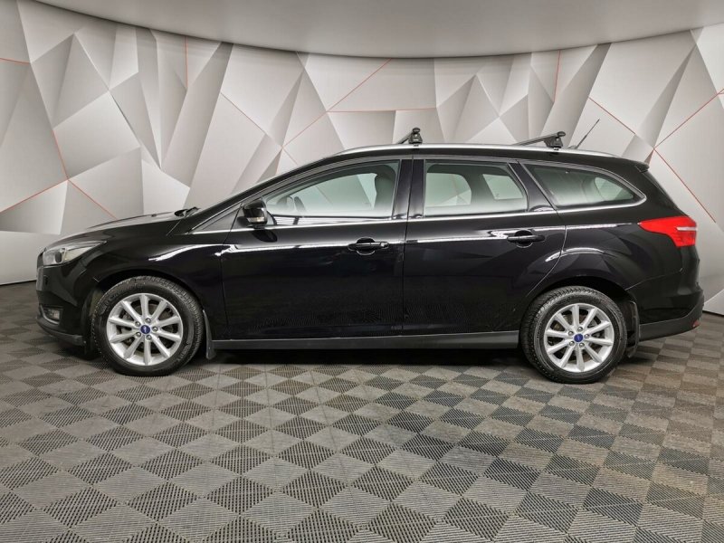 Ford Focus 4 Cross черный