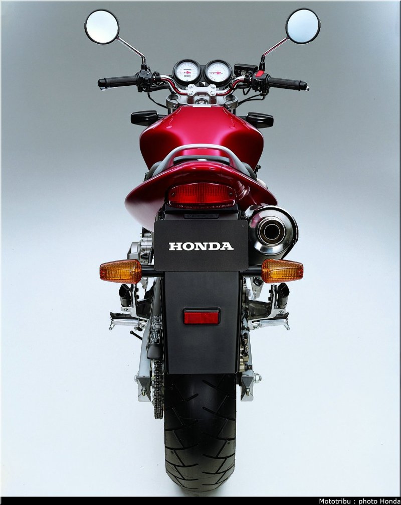 Мотоцикл Honda CB 600